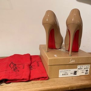 Christian Louboutin Bianca 140 Patent Calf 39.5